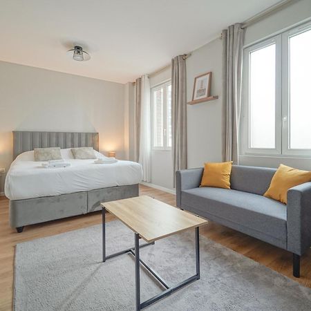 Trianon Saint Ouen Hotel Екстериор снимка