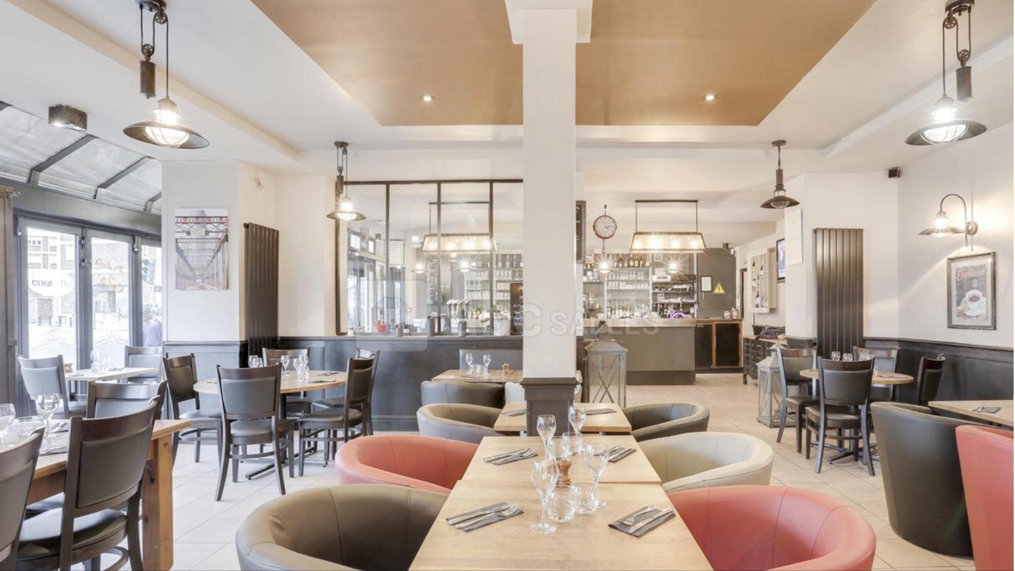 Trianon Saint Ouen Hotel Екстериор снимка