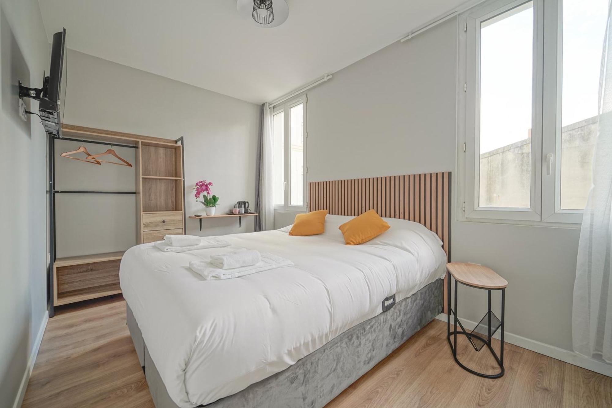 Trianon Saint Ouen Hotel Екстериор снимка
