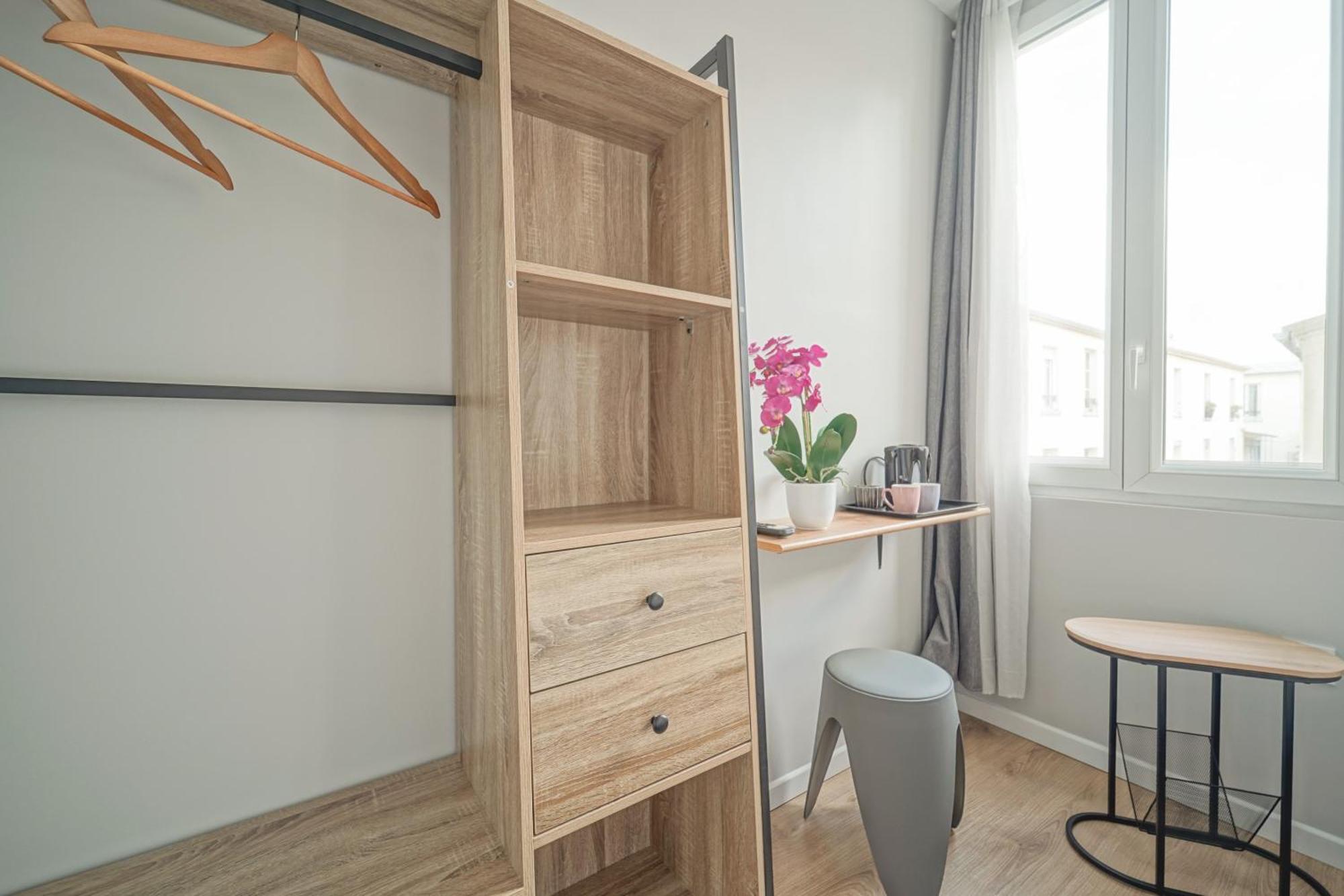 Trianon Saint Ouen Hotel Екстериор снимка