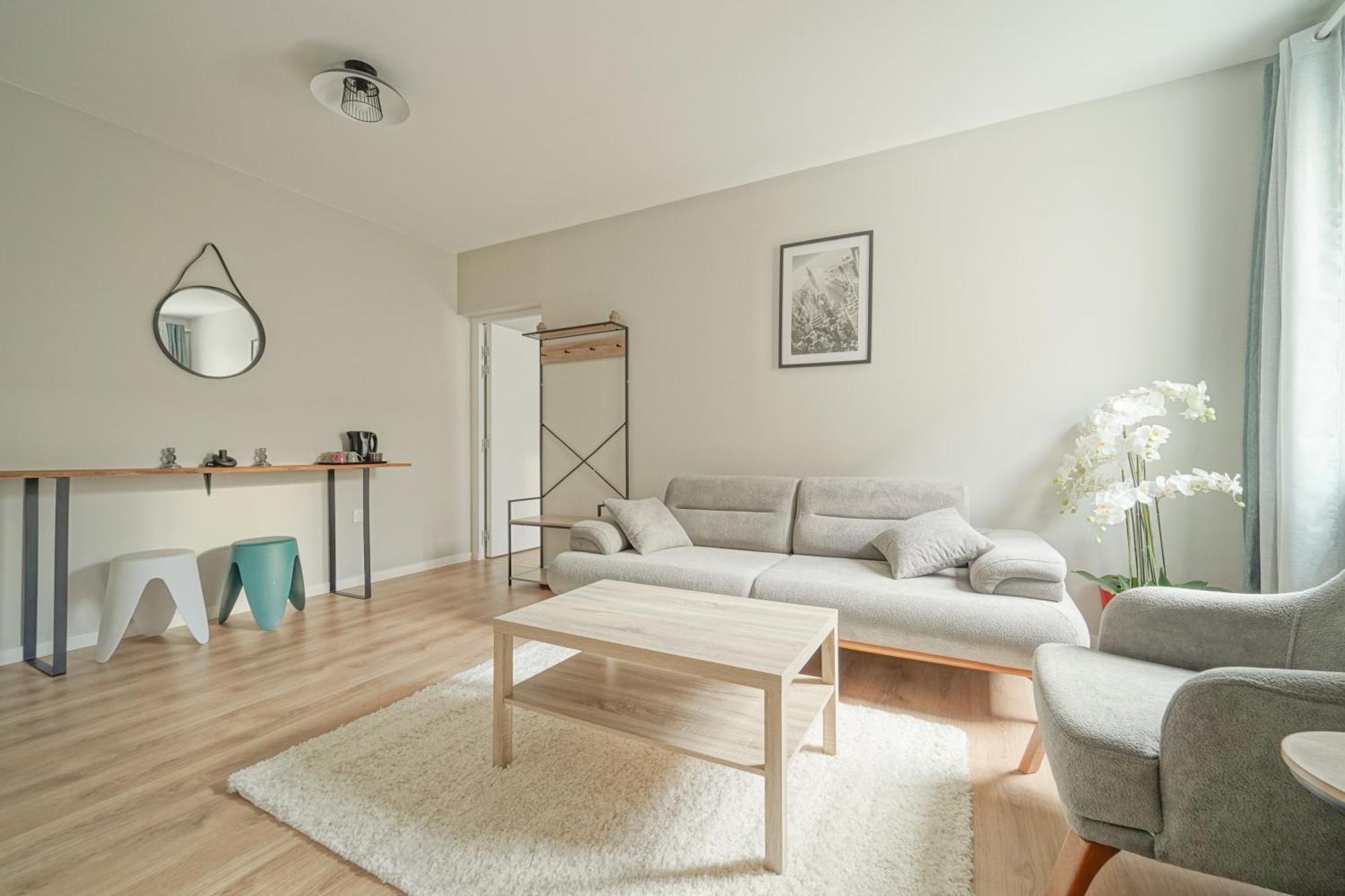 Trianon Saint Ouen Hotel Екстериор снимка